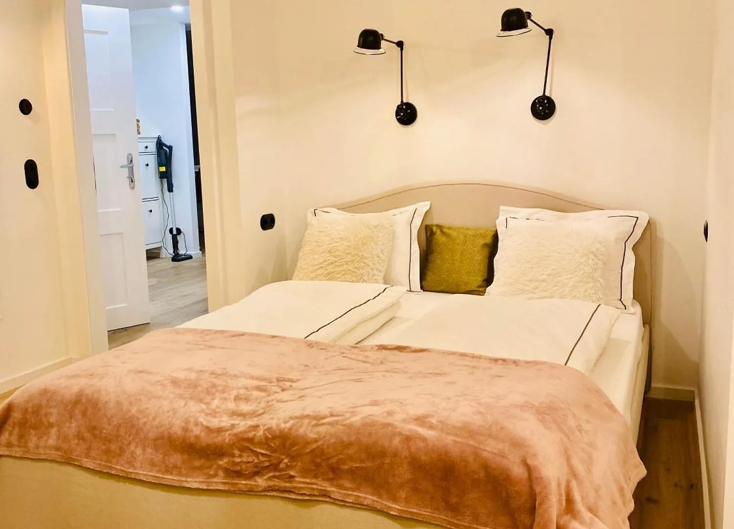 5 Minutes To At St.Stephan'S Appartement Wenen 0*,